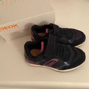 LIKE NEW/EUC Geox Girl leather/nylon/suede